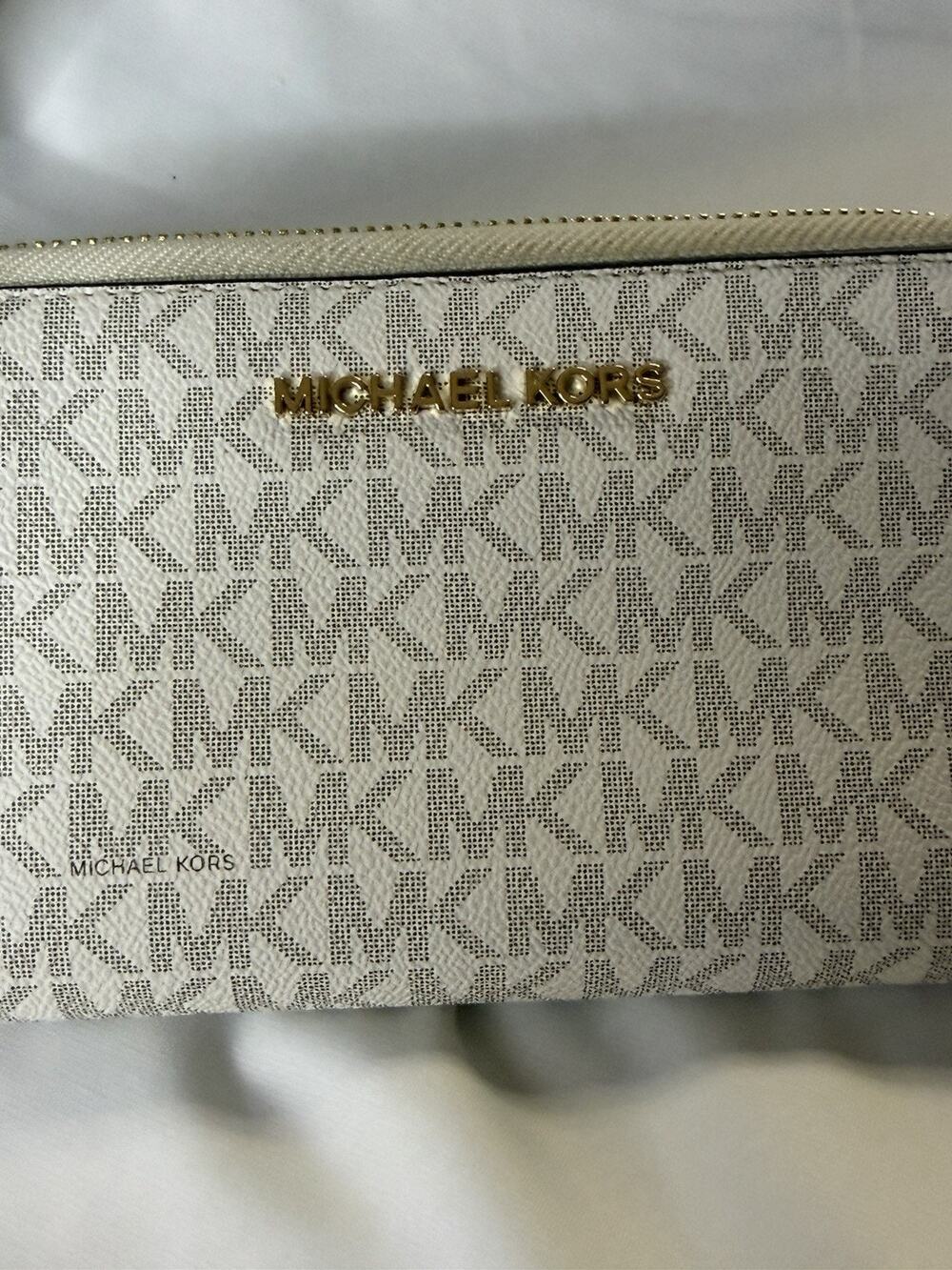 MICHAEL KORS Jet Set Signature Logo Smartphone Wristlet Wallet Brown Cream